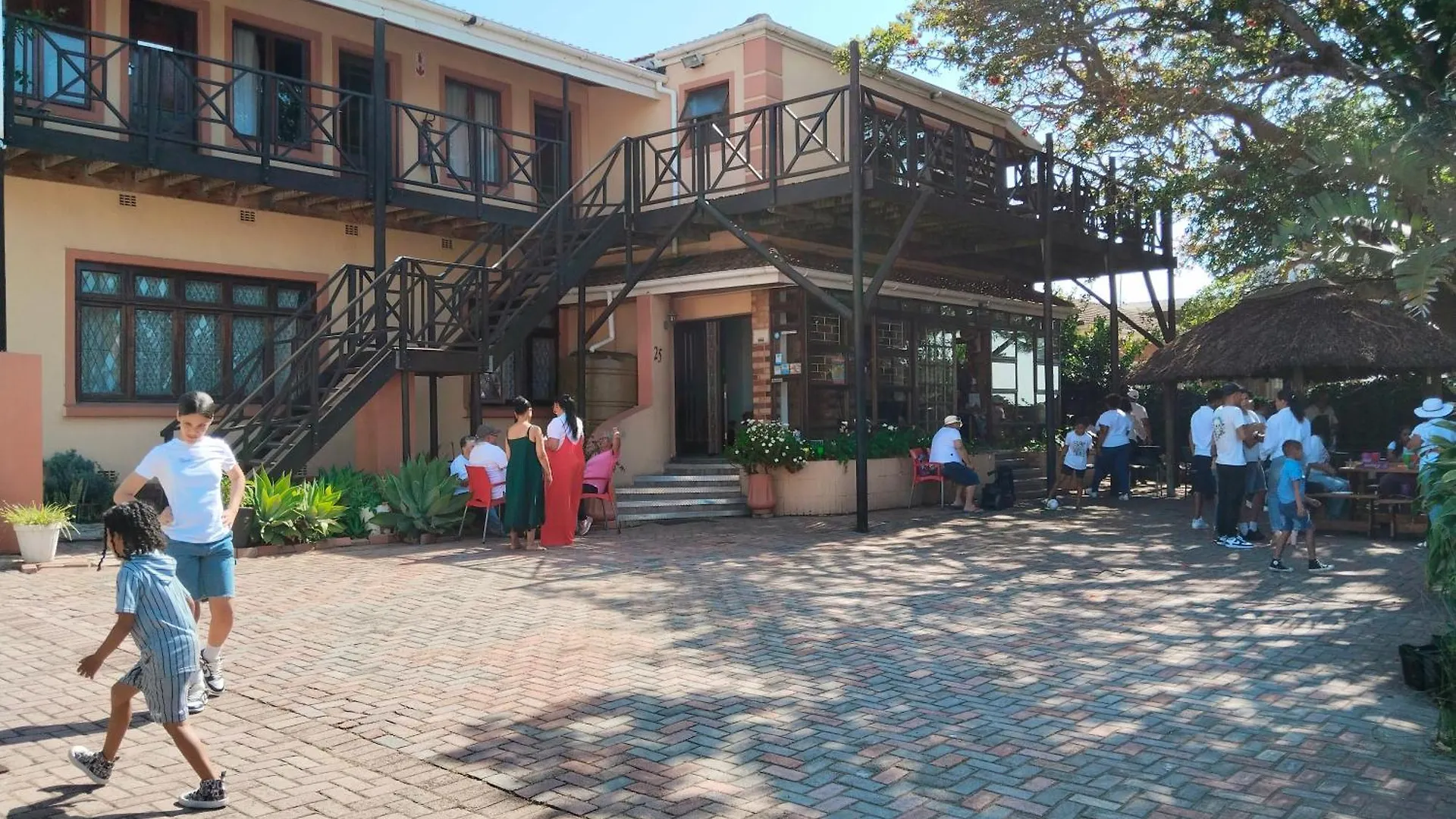 Ikhayalam Lodge Port Elizabeth Hostel